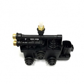 Блок клапанов пневмоподвески AirBagit для Range Rover 2006-2009 (L322)