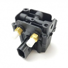 Блок клапанов пневмоподвески AirBagit для BMW 5er Touring (F11)