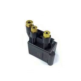 Блок клапанов пневмоподвески AirBagit для Mercedes-Benz R-class W251 (2005-2017)