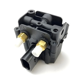 Блок клапанов пневмоподвески AirBagit для BMW X5 (F15;F85)