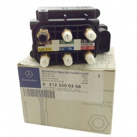 Блок клапанов пневмоподвески Mercedes-Benz GL-class X164